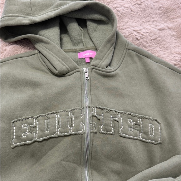 Green Edikted Embroidered Hoodie and Sweatpants Set - Picture 4 of 10